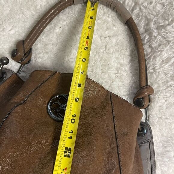 BCBGMAXAZRIA Brown & gray Hobo Shoulder bag.silver tone hardwares . - Picture 12 of 15